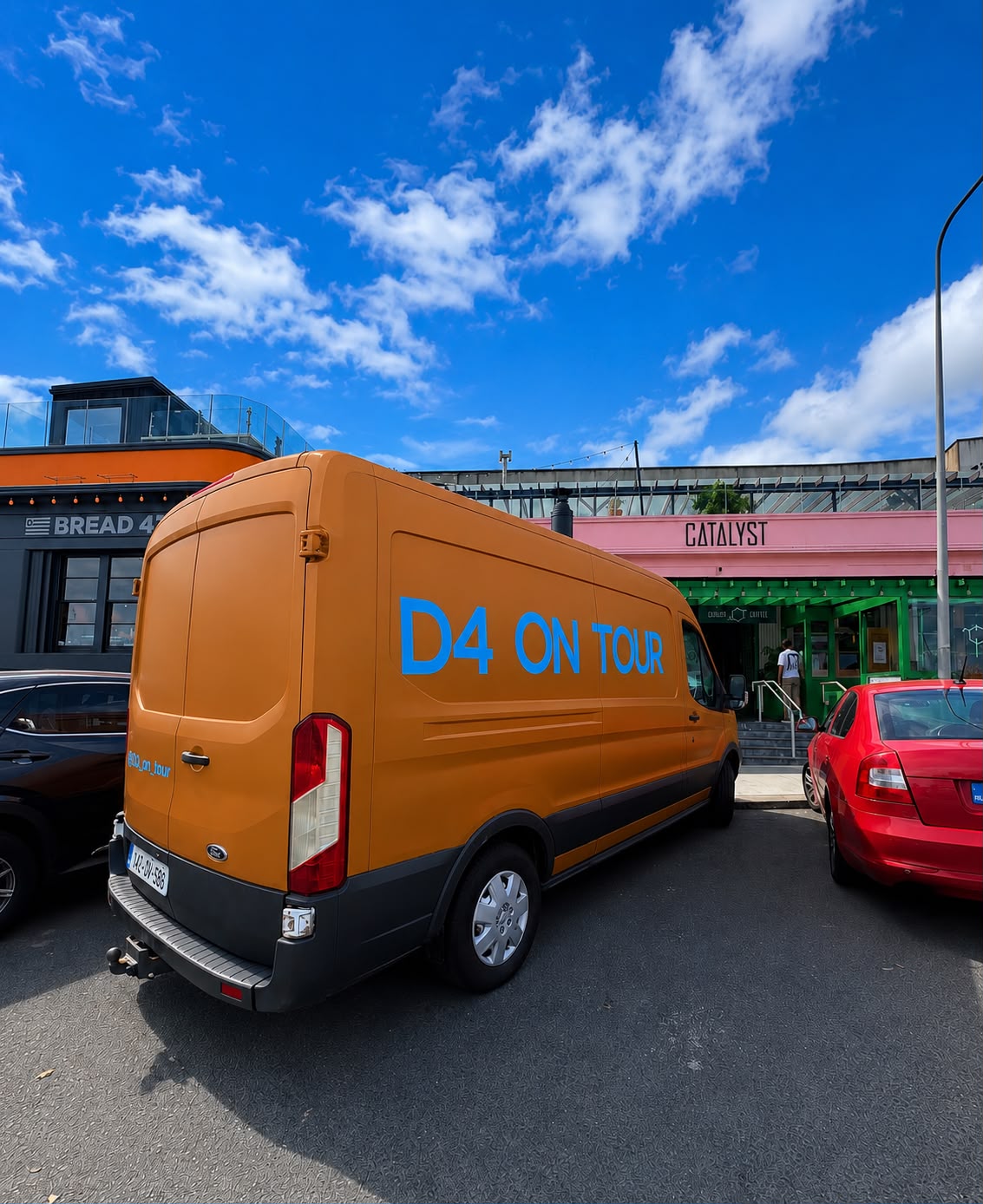 D4 On Tour sauna van